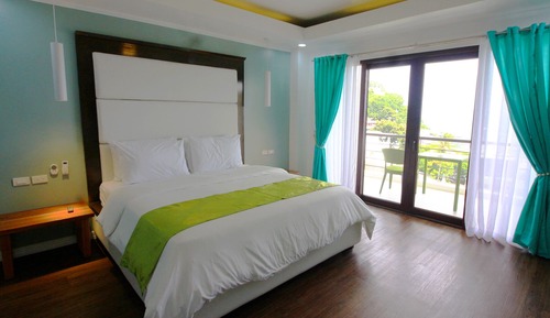 Junior-Suite, 1 King-Bett, Meerblick