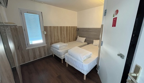 Zweibettzimmer
