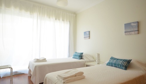 Superior-Apartment, 2 Schlafzimmer, Küche, Poolseite