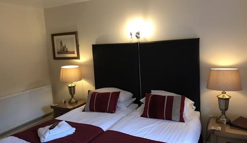 Zweibettzimmer, mit Bad