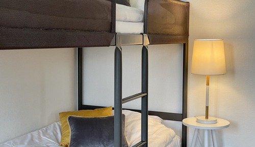 Familien-Vierbettzimmer