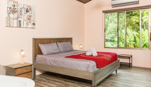 Deluxe-Suite, 1 King-Bett, Balkon