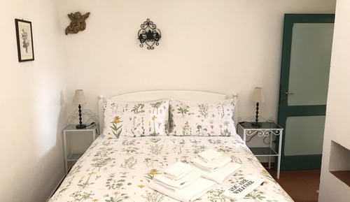 Familienapartment, Küche, zum Garten hin
