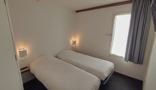 Zweibettzimmer