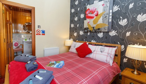 Standard-Doppelzimmer, mit Bad, Gartenblick