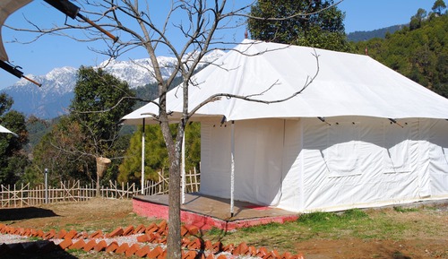 Luxury-Zelt, Mehrere Betten, Hügelblick, Bergseite