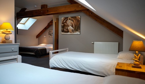 Familien-Vierbettzimmer