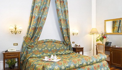 Dreibettzimmer