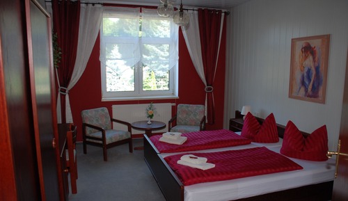 Basic-Zweibettzimmer, 1 Einzelbett, Nichtraucher