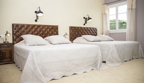 Deluxe-Vierbettzimmer, Poolblick (8)