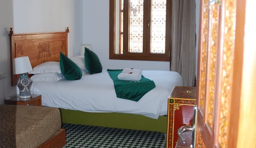 Superior-Doppel- oder -Zweibettzimmer