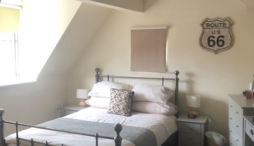 Standard-Doppel- oder -Zweibettzimmer, mit Bad (Room 11)