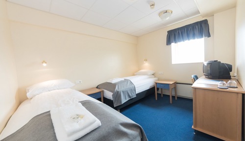 Doppel- oder Zweibettzimmer, mit Bad