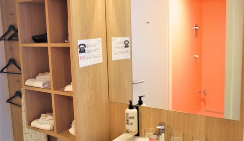 Business-Vierbettzimmer
