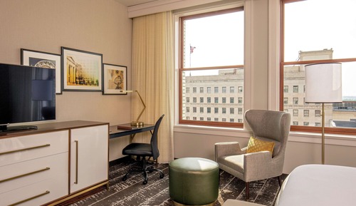 Zimmer, 1 King-Bett, barrierefrei (Roll-In Shower)