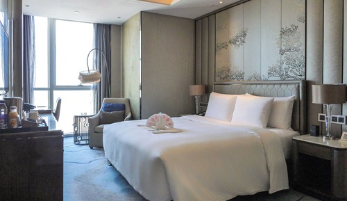 Superior-Zimmer, 1 King-Bett, Stadtblick