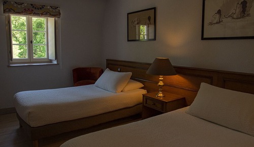 Comfort-Zweibettzimmer, mit Bad (Chambre 10)