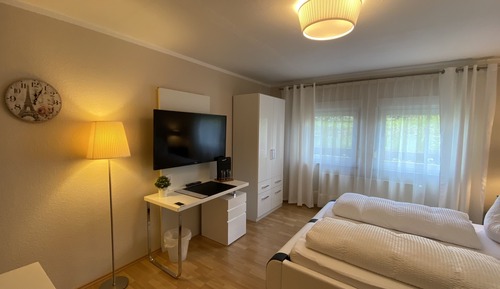 Apartment, mit Bad