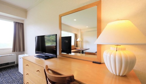 Basic-Zimmer, 2 Schlafzimmer, Nichtraucher (with Bathroom)