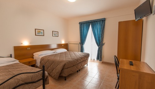 Dreibettzimmer