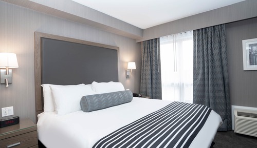 Standard-Suite, 1 King-Bett und Schlafsofa, Kochnische