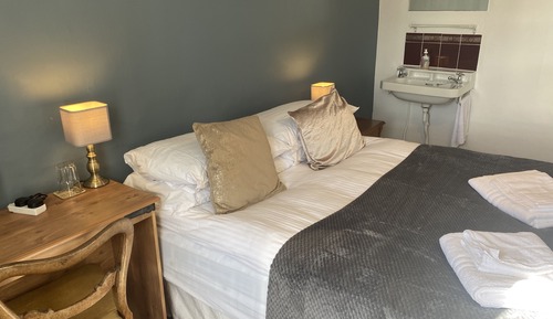 Doppelzimmer (Room 6)