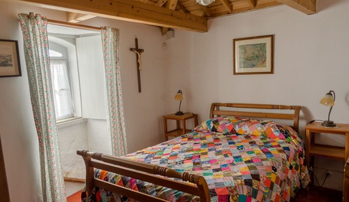 Traditional-Apartment, Küche, zum Innenhof hin (Casa Pequena)