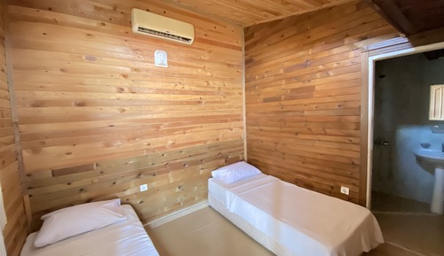 Basic-Zweibettzimmer, 1 Schlafzimmer, Nichtraucher, Blick auf den Innenhof