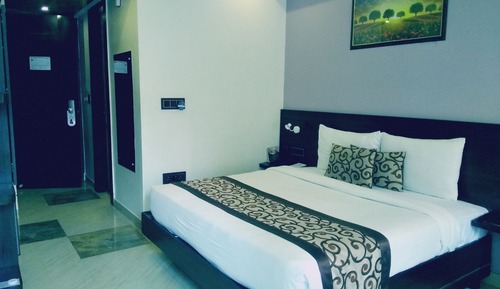 Deluxe-Doppelzimmer, 1 Queen-Bett, Raucher, Stadtblick