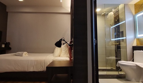 Single Business Room