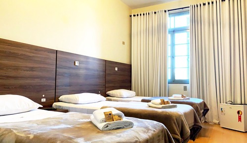 Deluxe-Dreibettzimmer, 2 Schlafzimmer, Klimaanlage