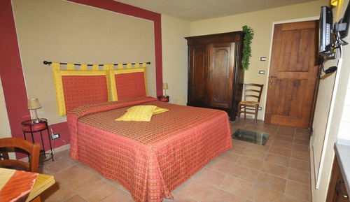Doppelzimmer, Hügelblick (Dolcetto)