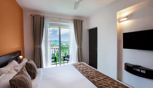 Junior-Suite, 1 King-Bett und Schlafsofa, Nichtraucher, Bergblick