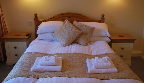 Doppelzimmer, mit Bad (Ground Floor Access)