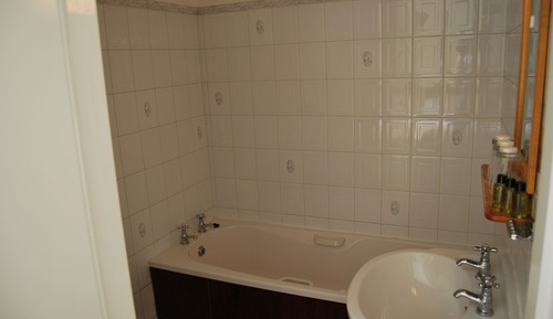 Dreibettzimmer, mit Bad