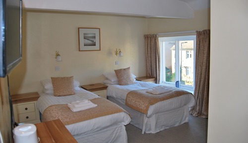 Zweibettzimmer, mit Bad