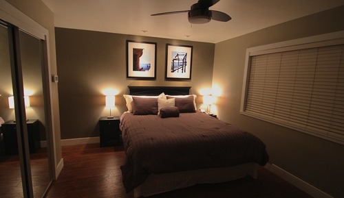 Premier-Haus, 2 Schlafzimmer, Küche, Eckzimmer