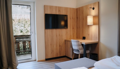 Standard-Doppelzimmer, Bergblick