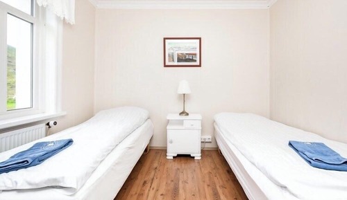 Zweibettzimmer, Gemeinschaftsbad