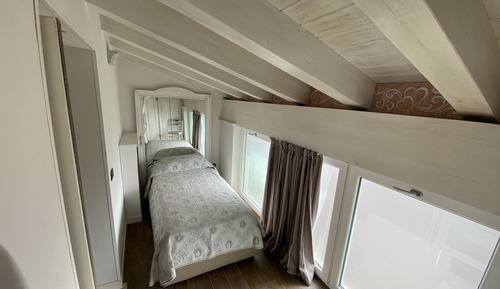 Royal-Zimmer, 2 Schlafzimmer, eigenes Bad, Turm (Calcatreppola)
