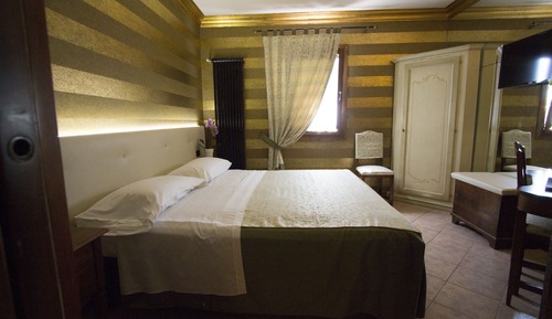 Traditional-Doppel- oder -Zweibettzimmer, 1 Schlafzimmer, barrierefrei, eigenes Bad (Calcatreppola)