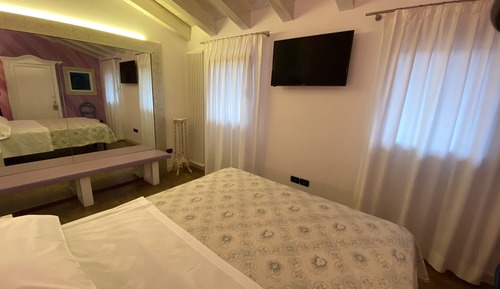 Design-Doppel- oder -Zweibettzimmer, 1 Schlafzimmer, eigenes Bad, Bergblick (Calcatreppola)