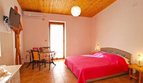 Studio, 1 Schlafzimmer (750/1754)