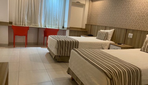 Standard-Doppel- oder -Zweibettzimmer