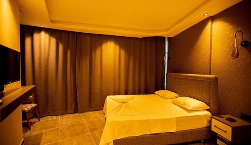 Standard-Doppel- oder -Zweibettzimmer