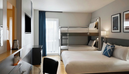 Familienzimmer, 1 Doppelbett