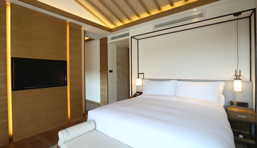 Superior-Suite, 1 King-Bett