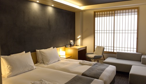 Superior-Zimmer (Nishiki)