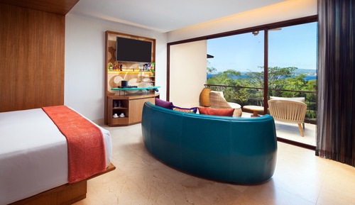 Deluxe-Zimmer, 1 King-Bett und Schlafsofa, eingeschränkter Meerblick