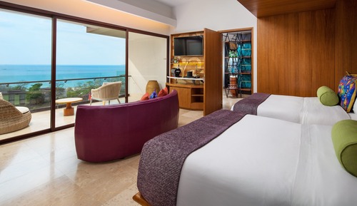 Supreme Suite, 2 Bedroom Suite, Bedroom 1: 1 King, Bedroom 2: 2 Queen, Ocean view, Corner room